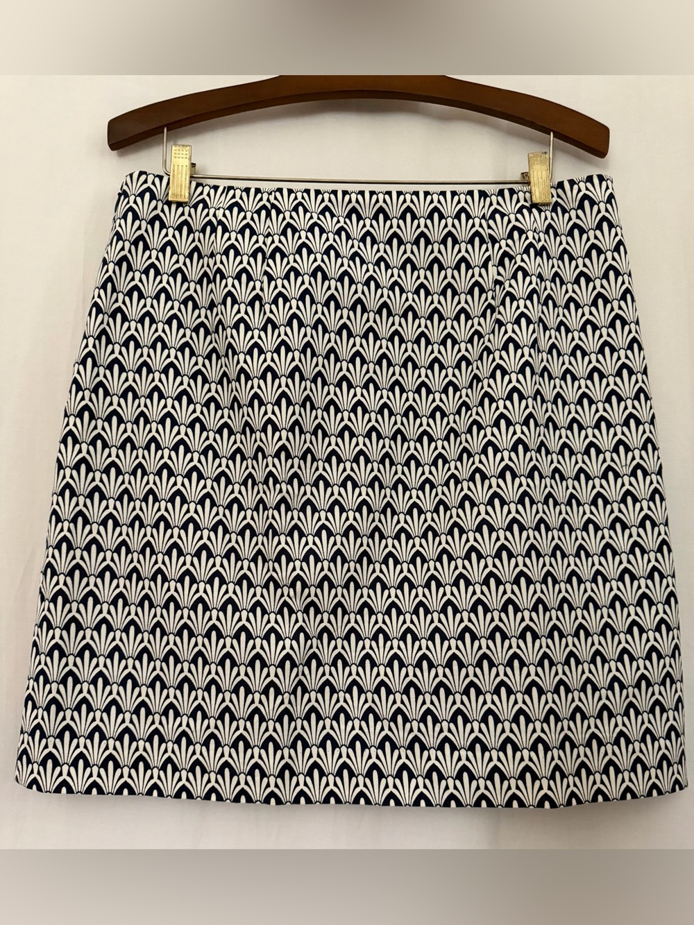 Talbots Cotton Geometric Pattern Print Skirt - Navy & White - Size 12 - Picture 2 of 12